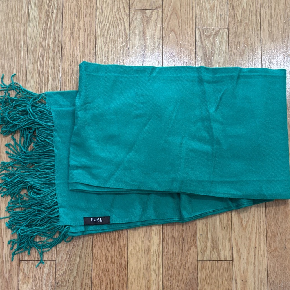 Pure collection- Green Fringed Cashmere Scarf